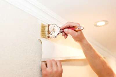 Pose de papier peint à Thoras — revêtements muraux et toiles de verre